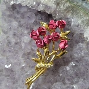 Vintage GE WUND Flowers Brooch.